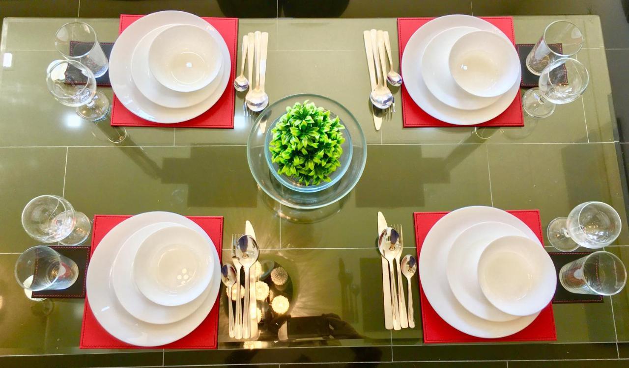 2 Bedroom Apartment, Kitchen, Reception And Private Garden Londra